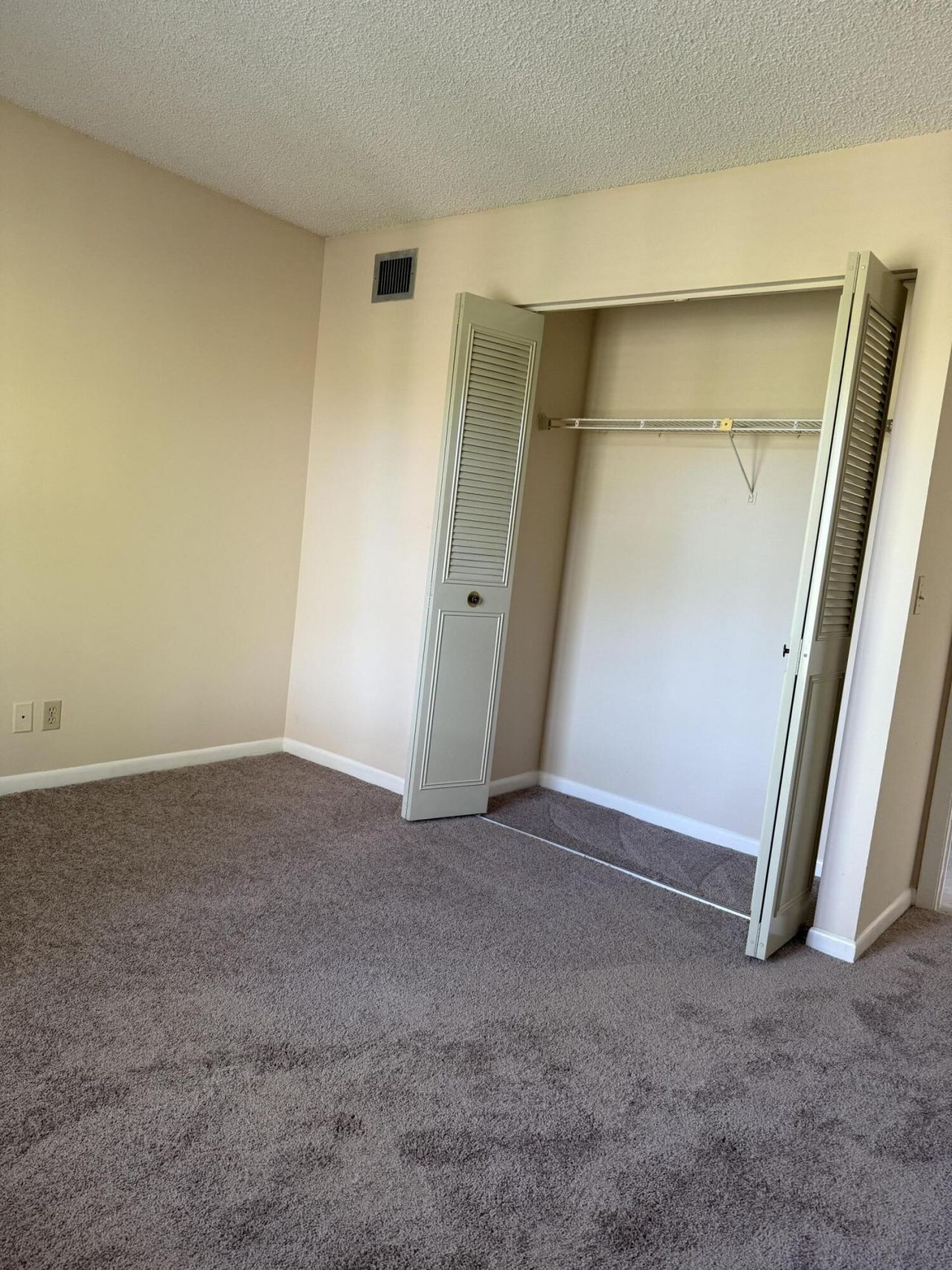 703 Sunny Pine Way, Unit B3, Greenacres, FL 33415 Photo