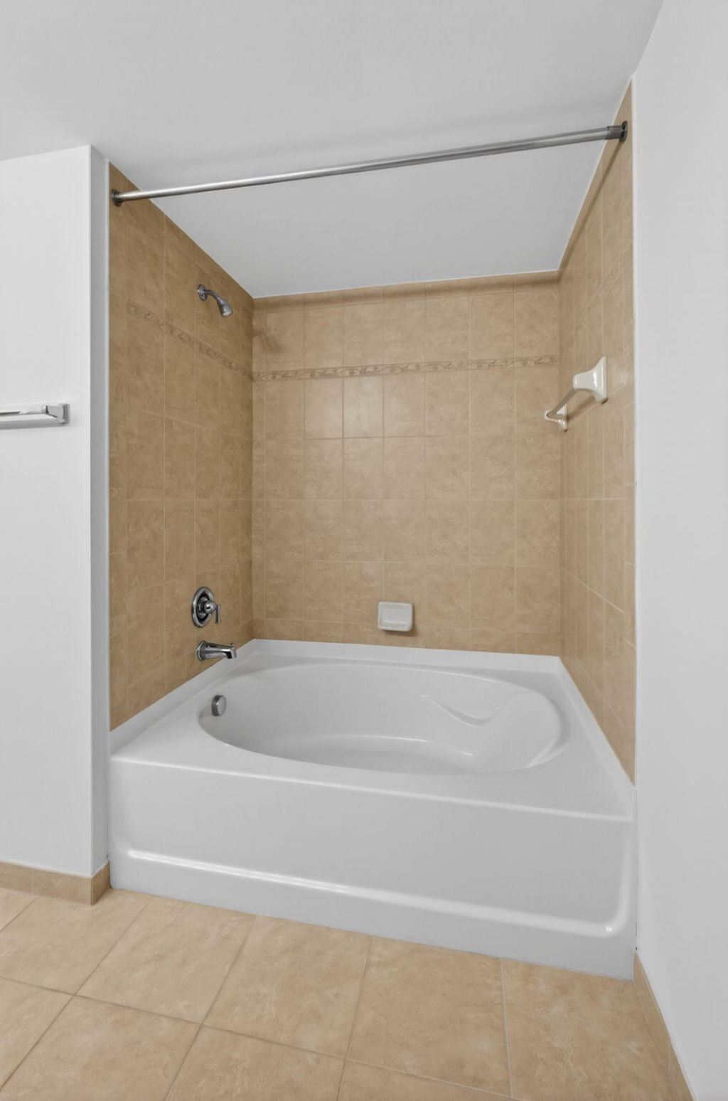 4907 Midtown Lane, Unit 1214, Palm Beach Gardens, FL 33418 Photo