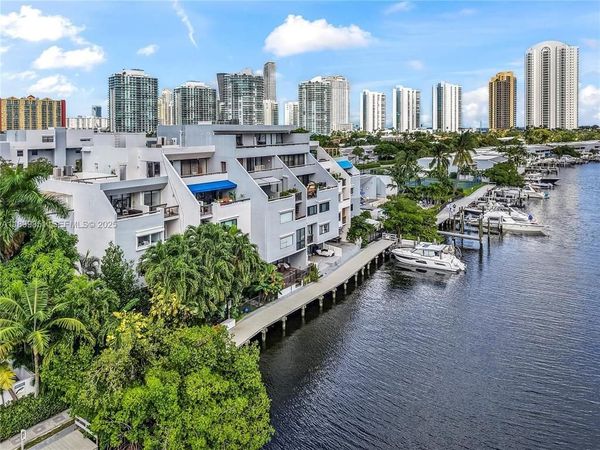 430 Poinciana Drive, Unit 1710, Sunny Isles Beach, FL 33160