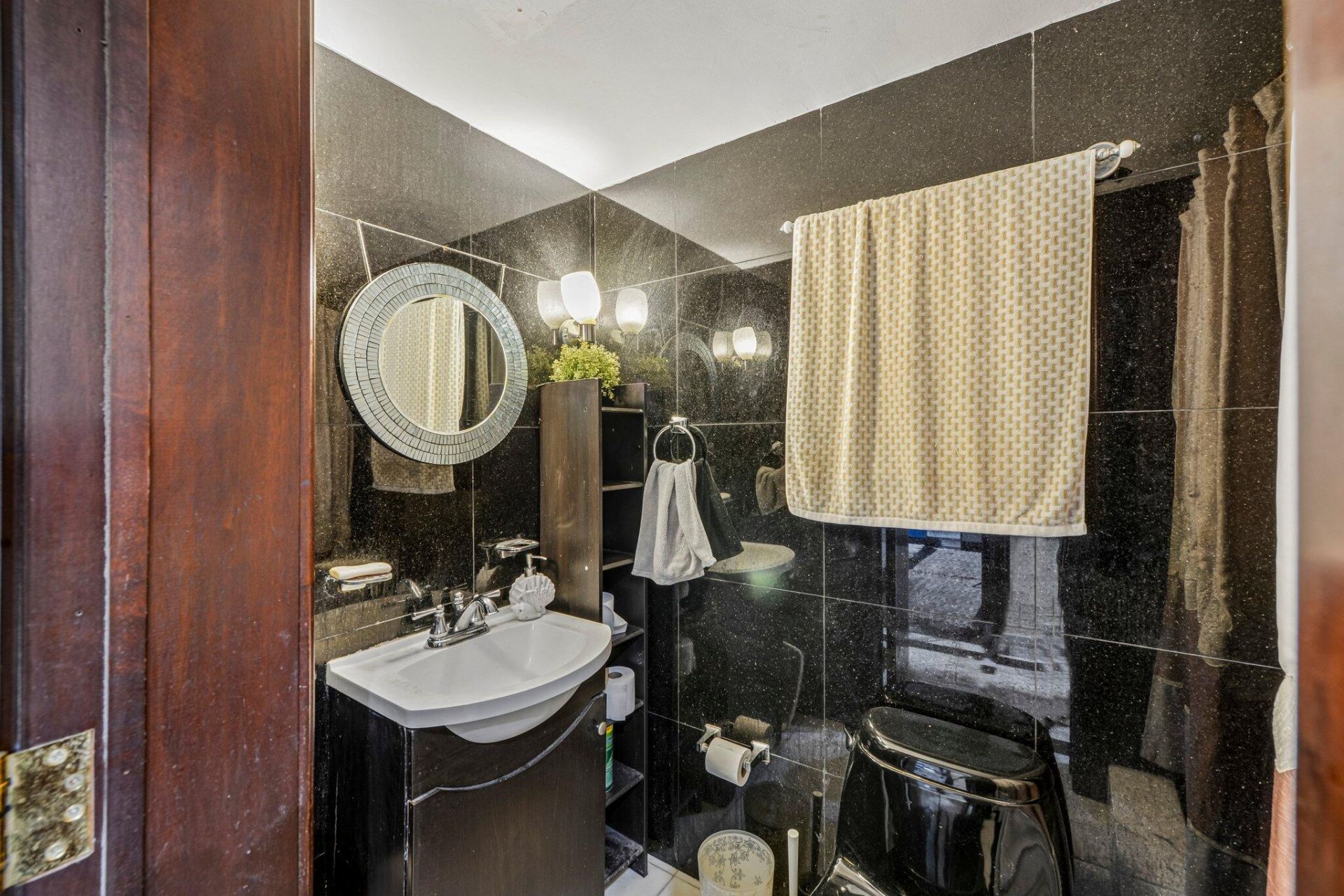 430 Poinciana Drive, Unit 1710, Sunny Isles Beach, FL 33160 Photo