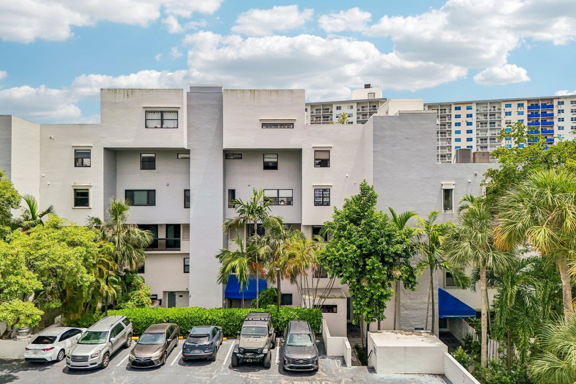 430 Poinciana Drive, Unit 1710, Sunny Isles Beach, FL 33160 Photo