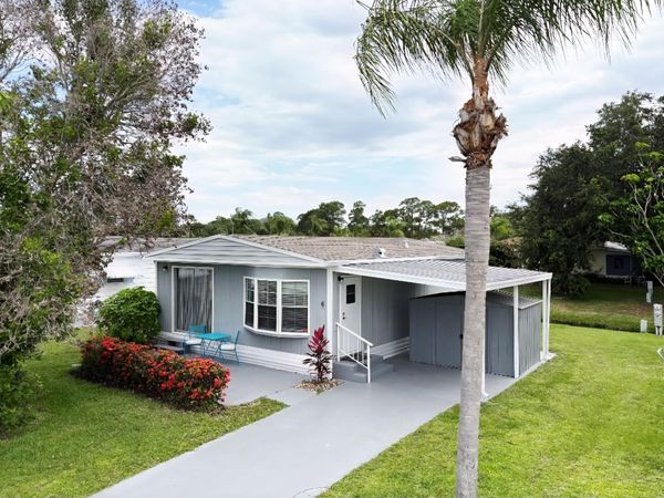 6 Don Quixote Court, Port St. Lucie, FL 34952
