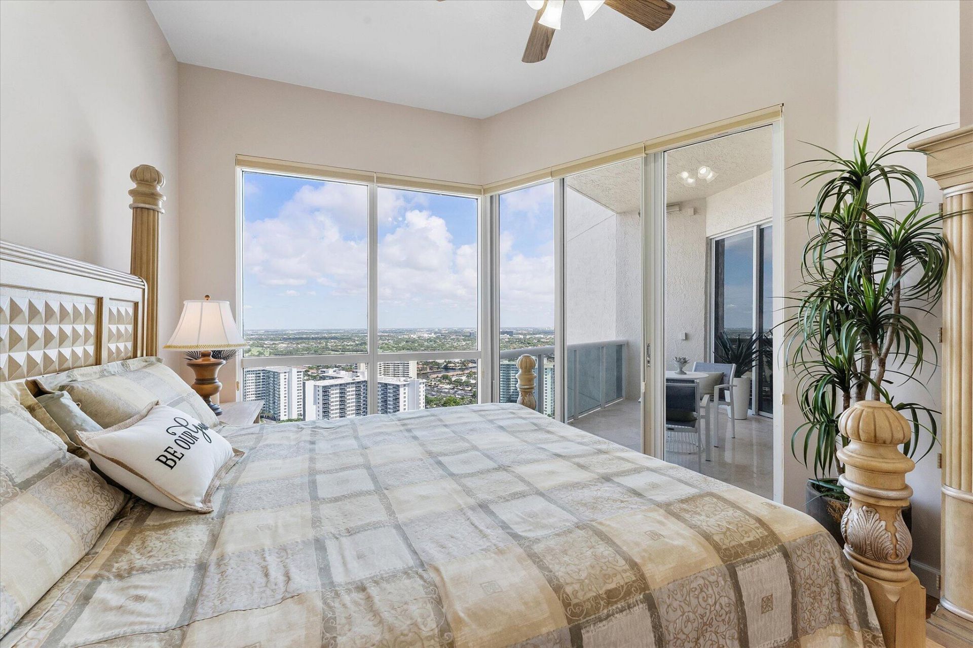3200 N Ocean Boulevard, Unit 2903, Fort Lauderdale, FL 33308 Photo