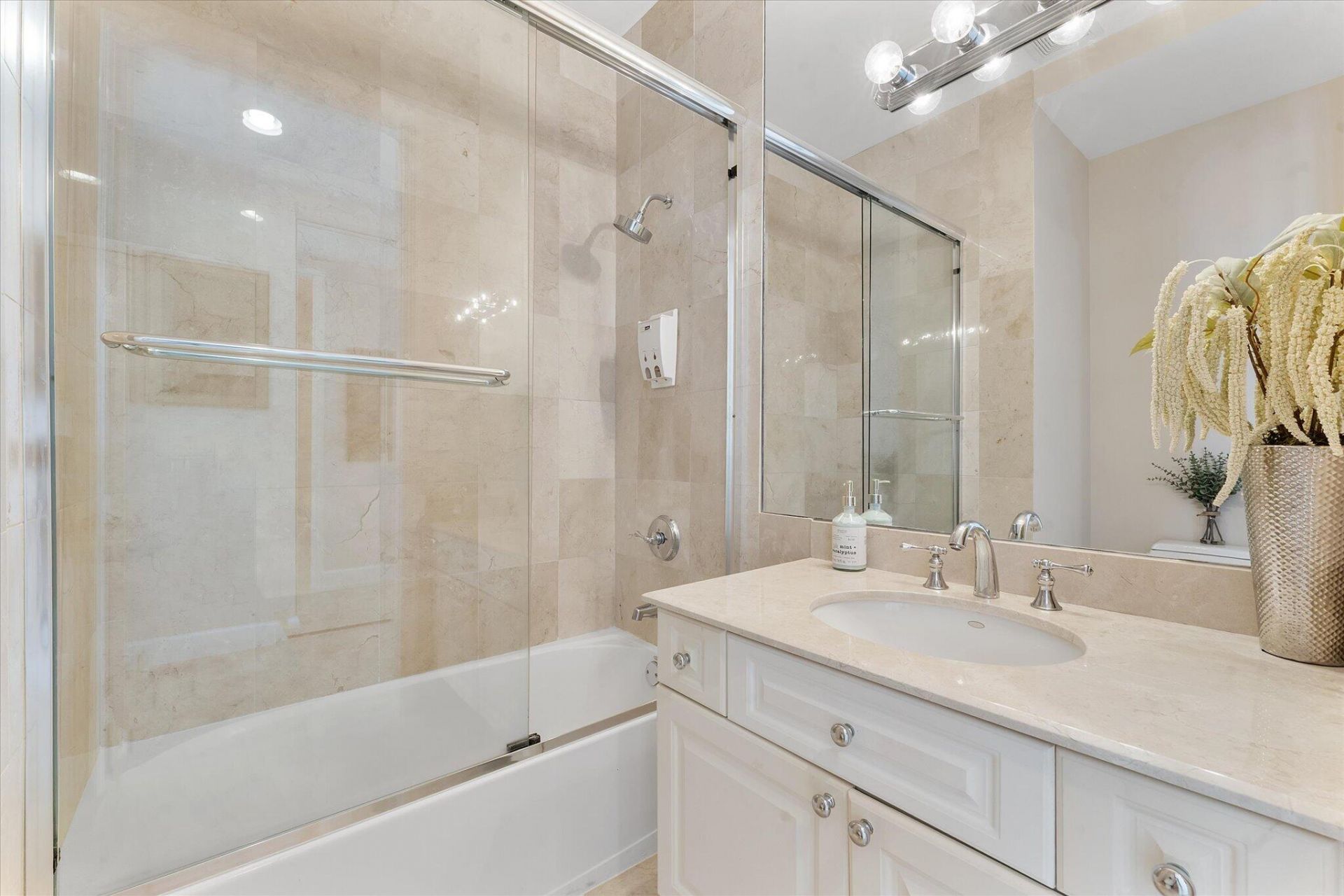 3200 N Ocean Boulevard, Unit 2903, Fort Lauderdale, FL 33308 Photo