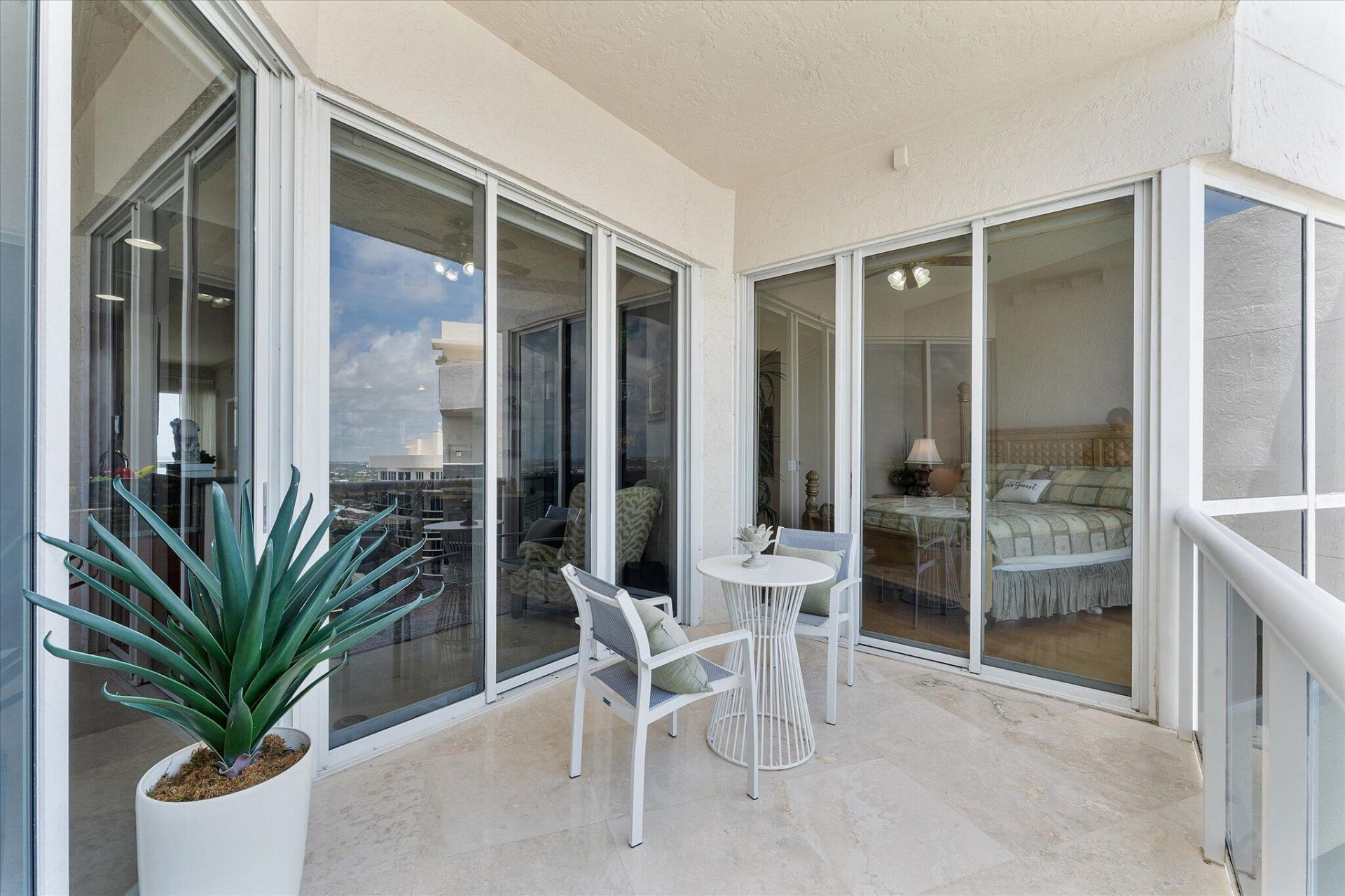 3200 N Ocean Boulevard, Unit 2903, Fort Lauderdale, FL 33308 Photo