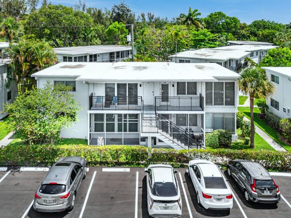 1045 SE 15th Street, Unit 13d, Fort Lauderdale, FL 33316