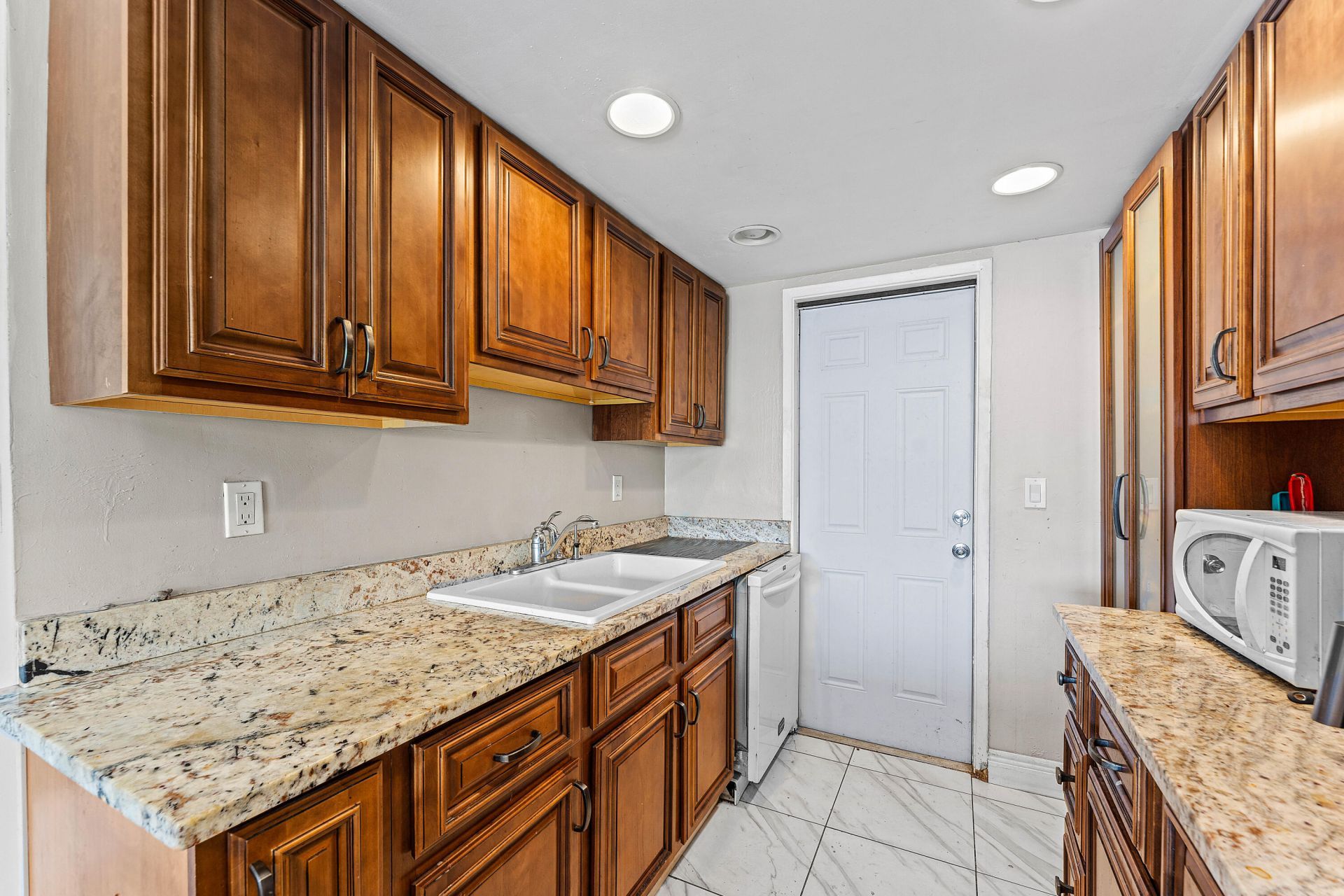 1045 SE 15th Street, Unit 13d, Fort Lauderdale, FL 33316 Photo