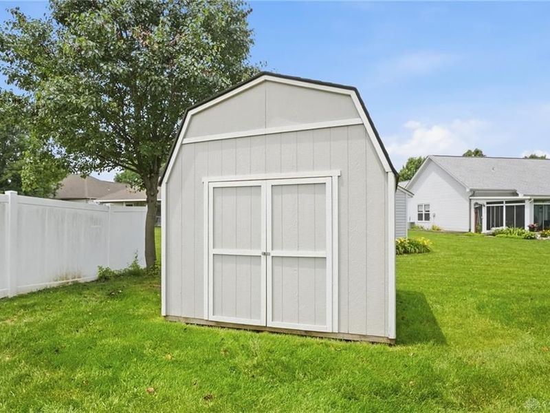 9083 Marquis Drive, Miamisburg, OH 45342 Photo 43