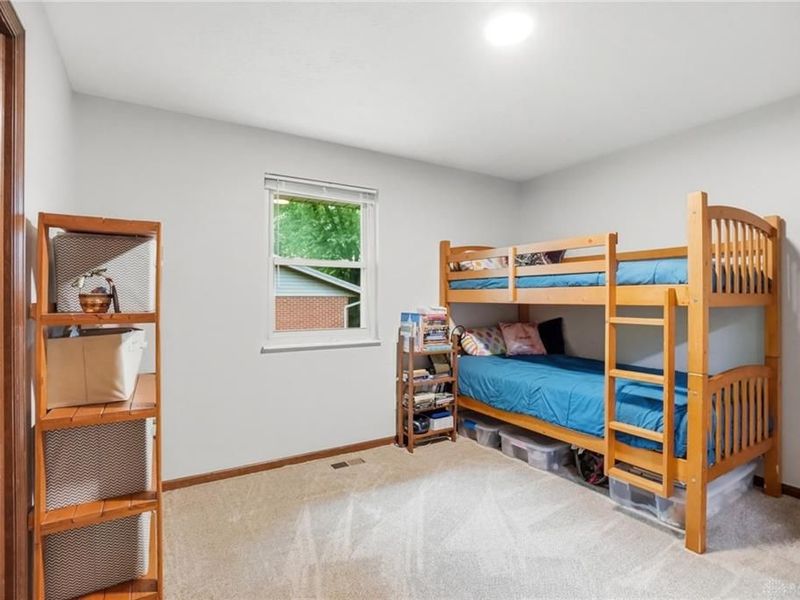 2033 Meadowside Lane, Washington Township, OH 45458 Photo 32
