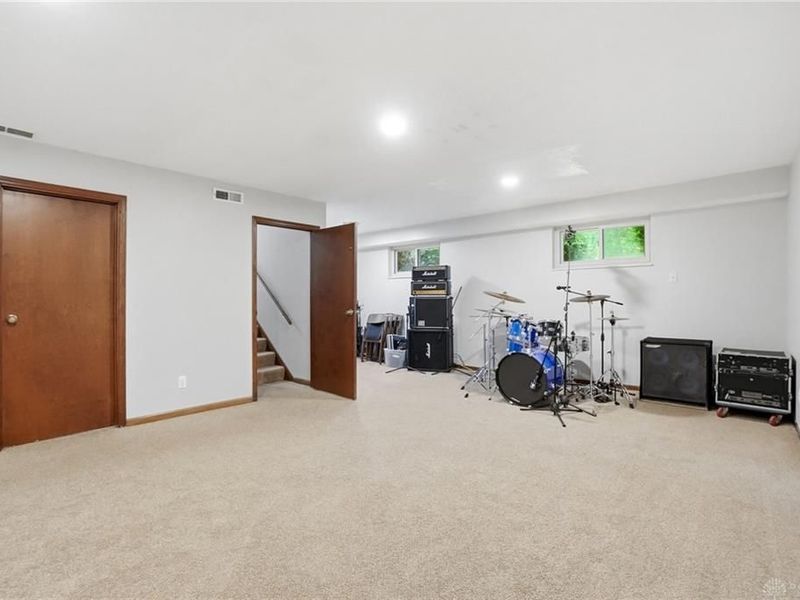 2033 Meadowside Lane, Washington Township, OH 45458 Photo 40