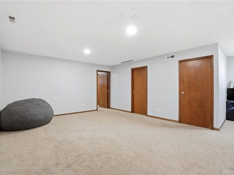 2033 Meadowside Lane, Washington Township, OH 45458 Photo 42