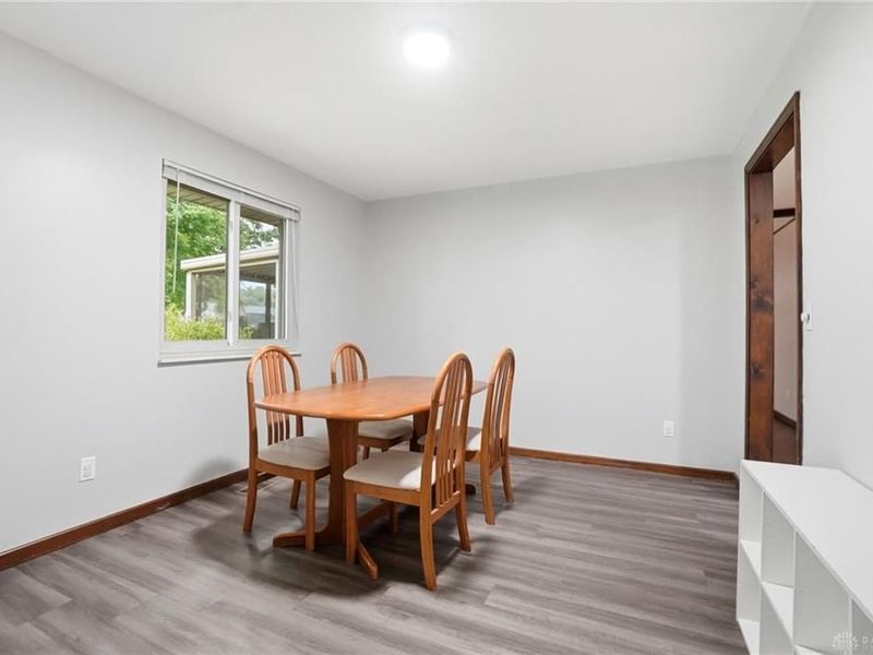 2033 Meadowside Lane, Washington Township, OH 45458 Photo 9
