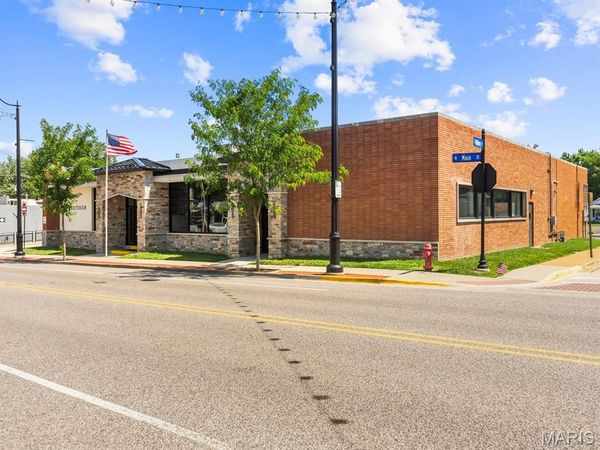 216 N Main Street, Columbia, IL 62236