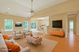310 Moulton Dr.  photo 4
