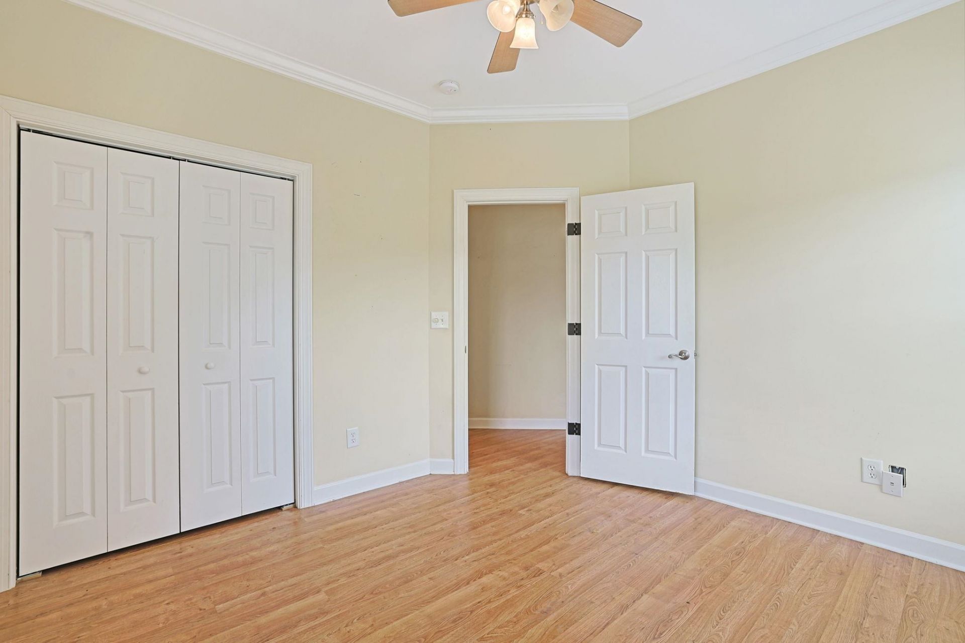 310 Moulton Dr.  Photo 24