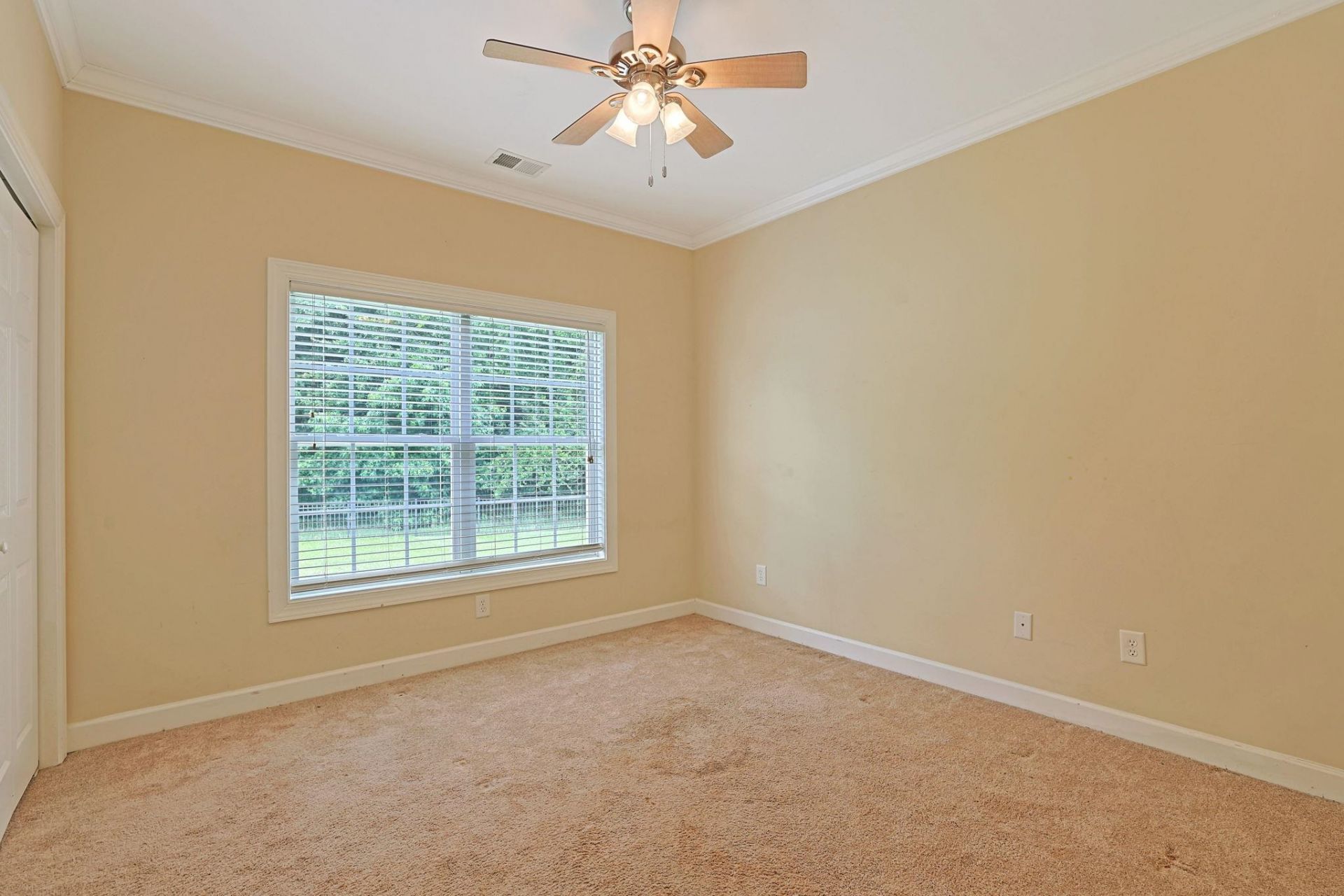 310 Moulton Dr.  Photo 28