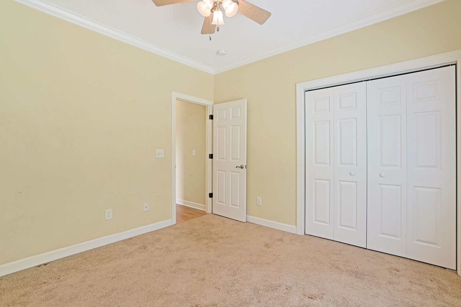 310 Moulton Dr.  Photo 29