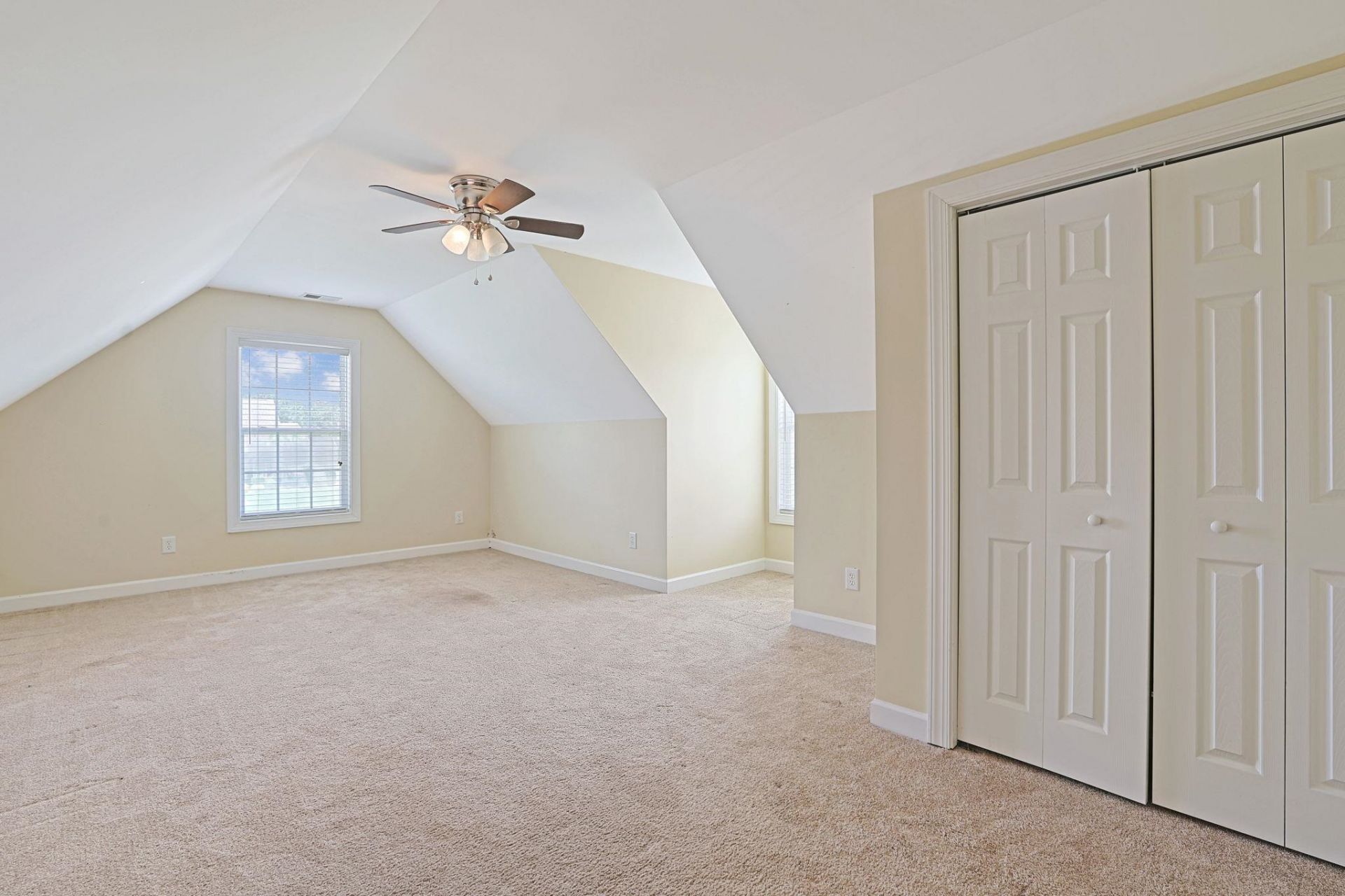 310 Moulton Dr.  Photo 30