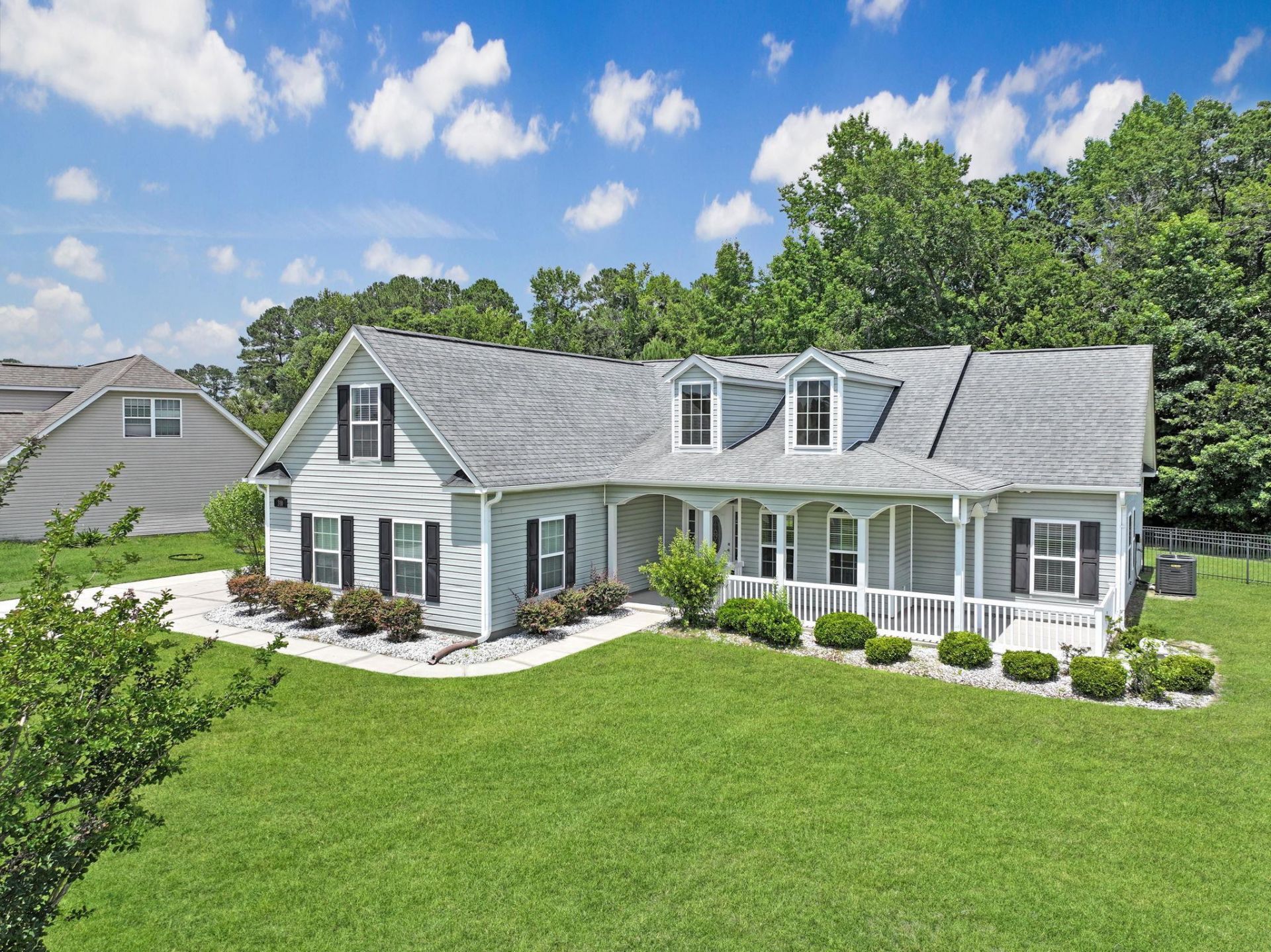 310 Moulton Dr.  Photo 35