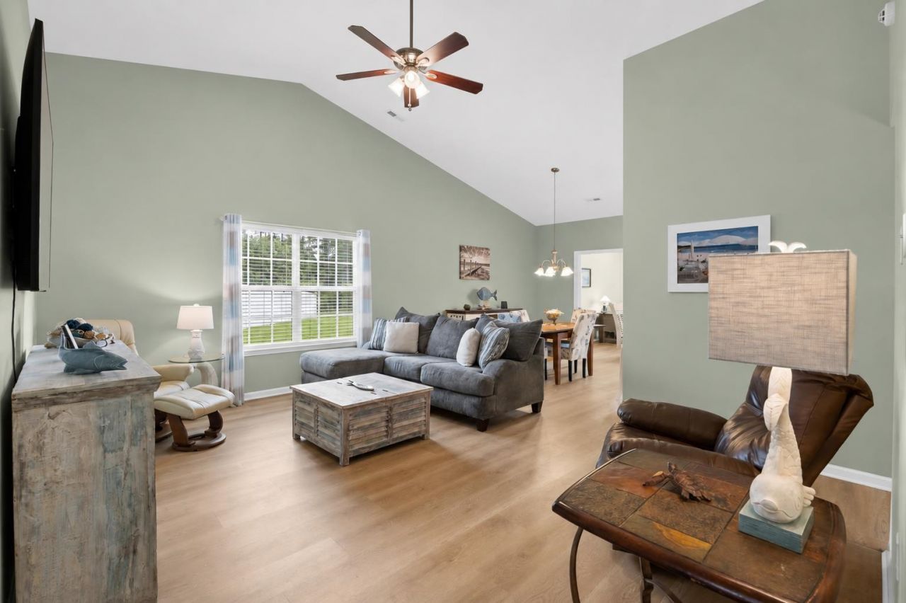 252 Hickory Springs Ct.  Photo 10