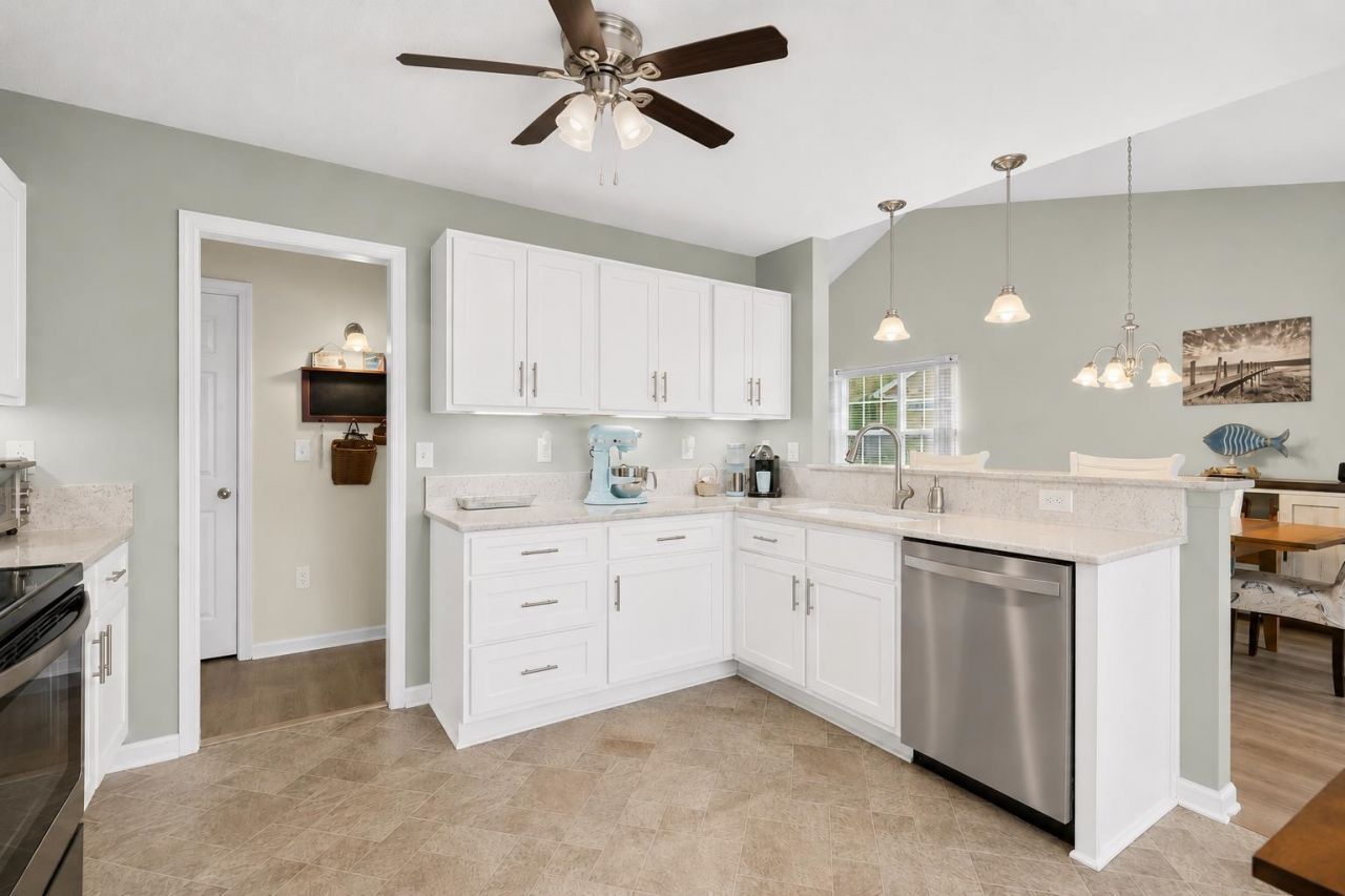252 Hickory Springs Ct.  Photo 17