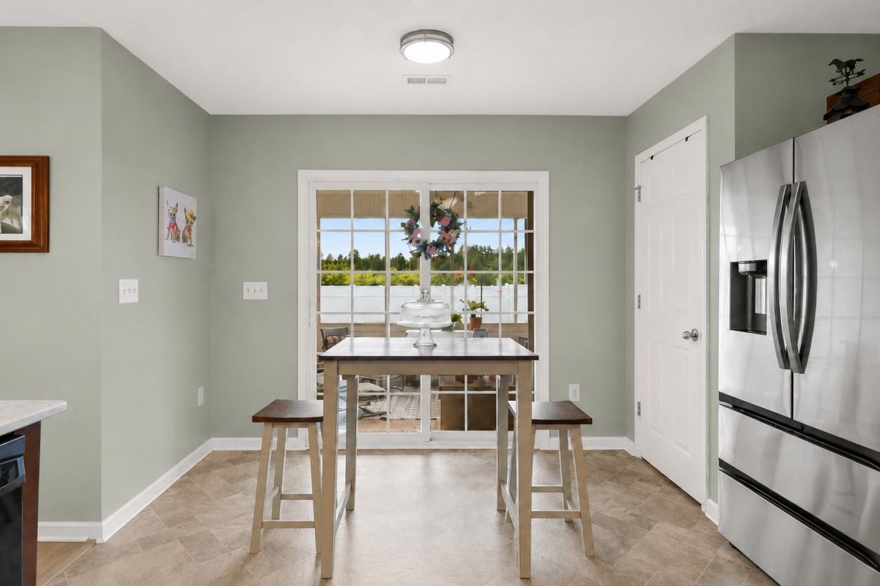 252 Hickory Springs Ct.  Photo 18