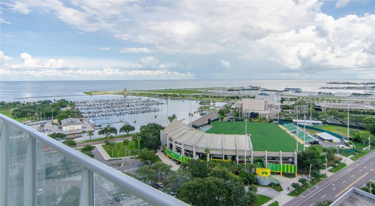175 1st Street S, Unit 2706, Saint Petersburg, FL 33701 Main Photo