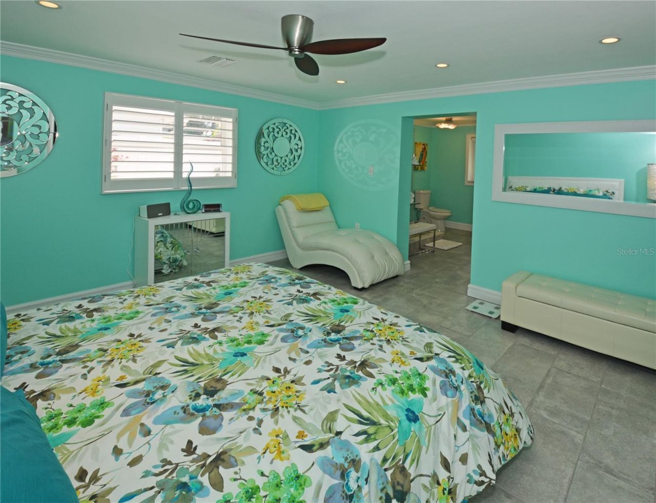 7020 Mango Avenue S, Saint Petersburg, FL 33707 Photo