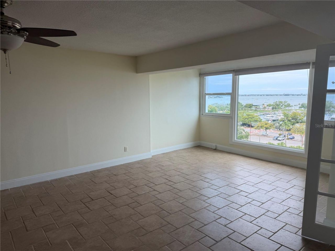 33 S Gulfstream Avenue , Unit 1001, Sarasota, FL 34236 Photo