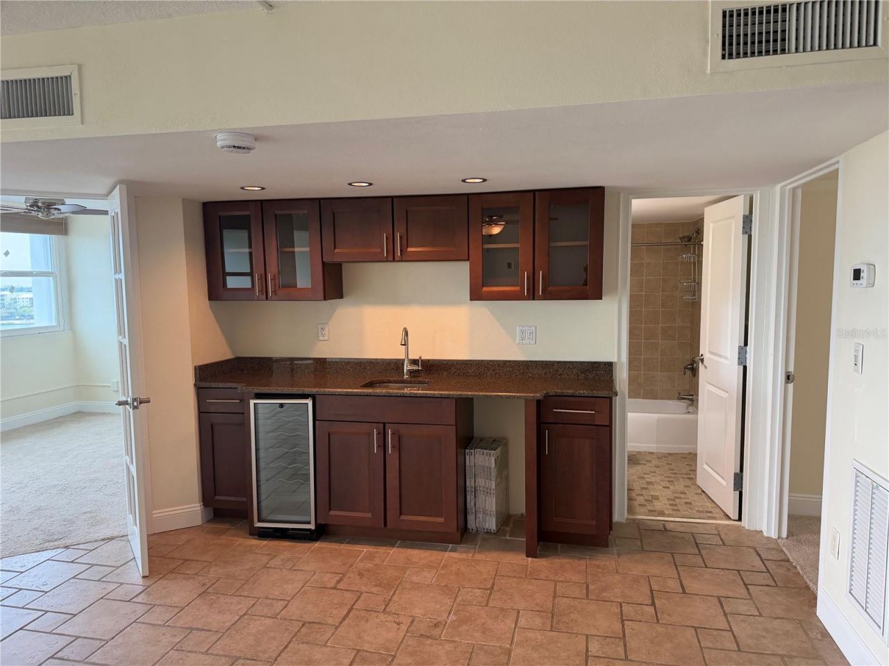 33 S Gulfstream Avenue , Unit 1001, Sarasota, FL 34236 Photo