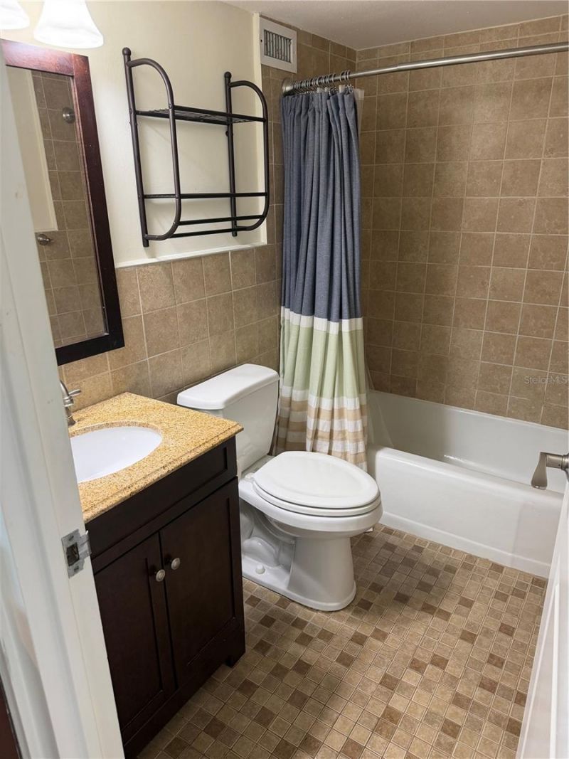 33 S Gulfstream Avenue , Unit 1001, Sarasota, FL 34236 Photo