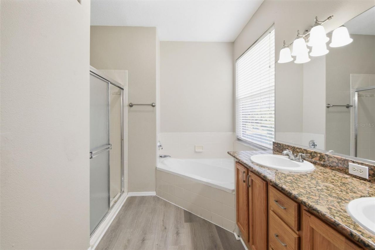 12521 Tall Pines Way, Bradenton, FL 34202 Photo