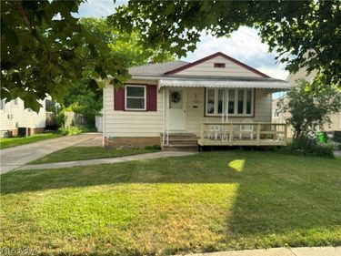 1322 Caryl Drive, Bedford, OH 44146