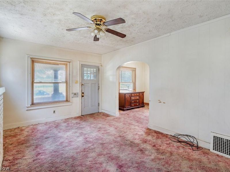 139 N Hazelwood Avenue, Youngstown, OH 44509 Photo 12