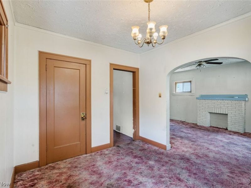 139 N Hazelwood Avenue, Youngstown, OH 44509 Photo 13