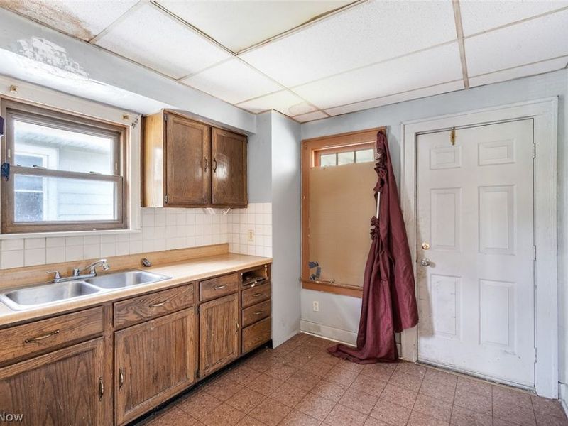 139 N Hazelwood Avenue, Youngstown, OH 44509 Photo 15