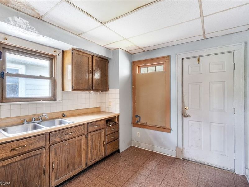 139 N Hazelwood Avenue, Youngstown, OH 44509 Photo 16