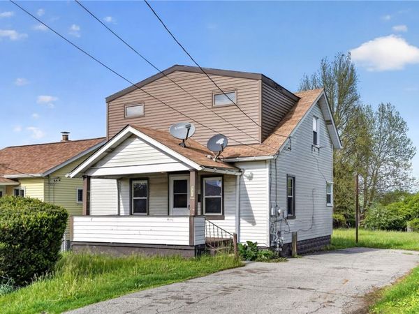 819 Monterey St, Duquesne, PA 15110
