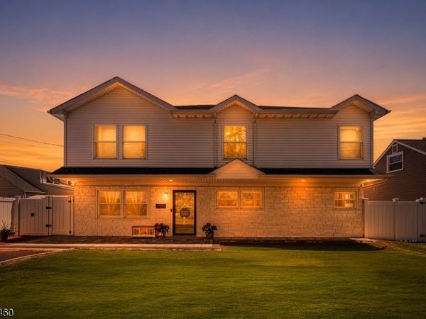 88 Leber Ave, Carteret, NJ 07008
