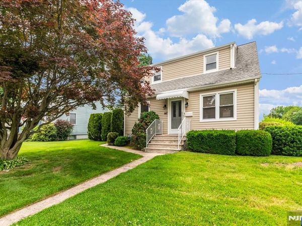 849 Wyoming Avenue, MAYWOOD, NJ 07607