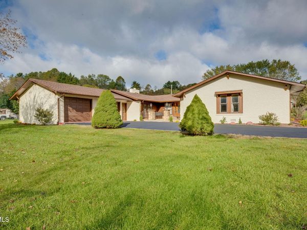 7893 Baptist Valley Road, North Tazewell, VA 24630