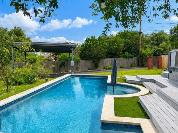 14806 Circle J Trl, Helotes, TX 78023