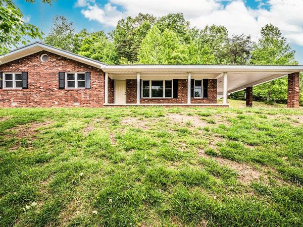 915 Brier Creek Road, Mammoth Cave, KY 42259