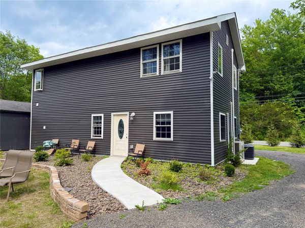 335 State Route 32 N, New Paltz, NY 12561