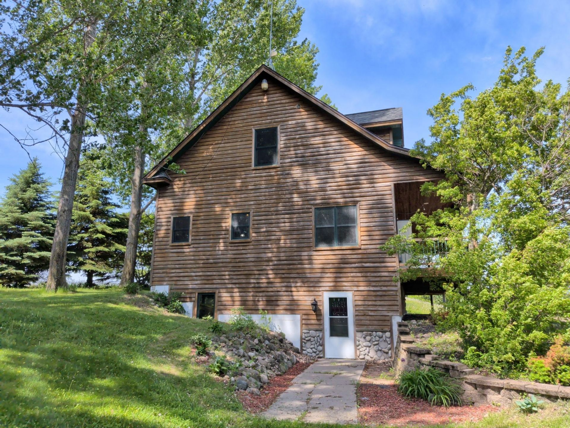 39645 Palm Street NW, Stanchfield, MN 55080