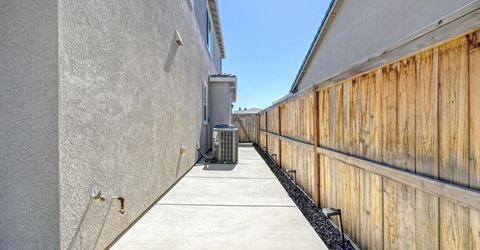 8370 Pinot Grigio St, Roseville, CA 95747 Photo