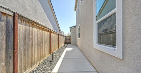8370 Pinot Grigio St, Roseville, CA 95747 Photo