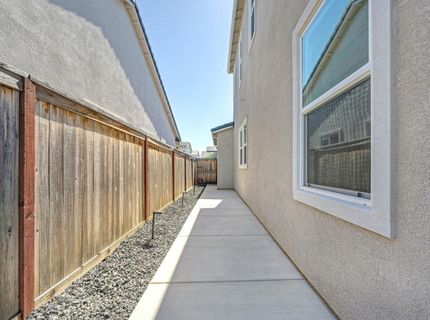 8370 Pinot Grigio St, Roseville, CA 95747 Photo