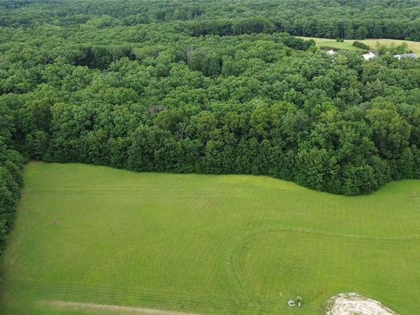 8B Donegal, Warrenton, MO 63383
