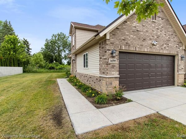16595 Savor Lane , Clinton Twp, MI 48035